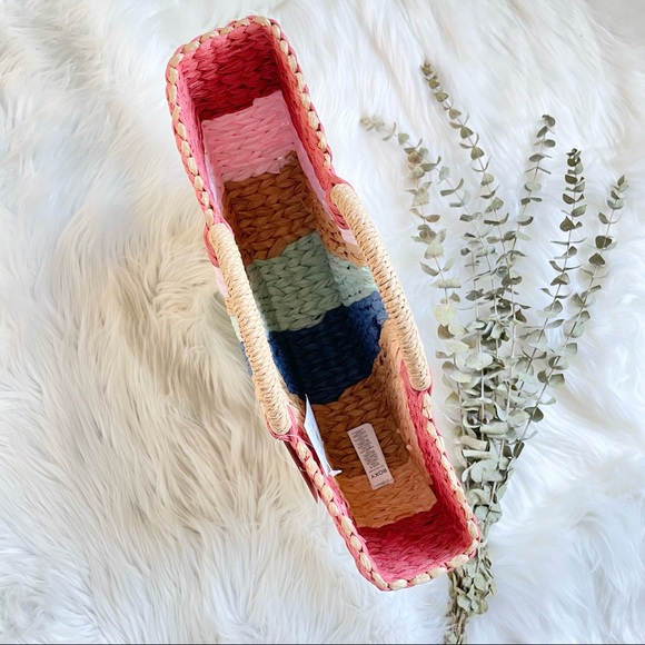 Roxy Bucket Bag PRICE FIRM - Picture 13 of 16